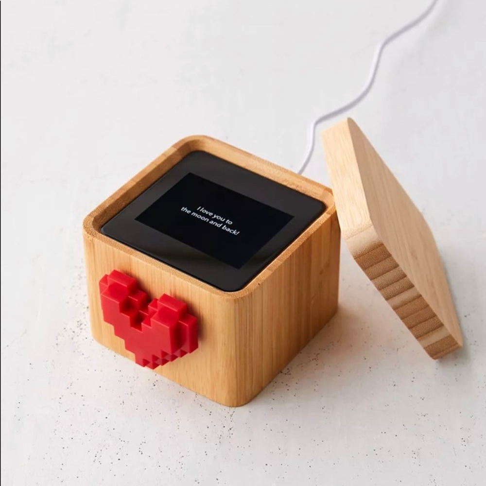 LoveBox Messenger